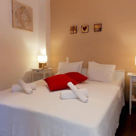 Cozy Plaka Apartment Афіни Екстер'єр фото