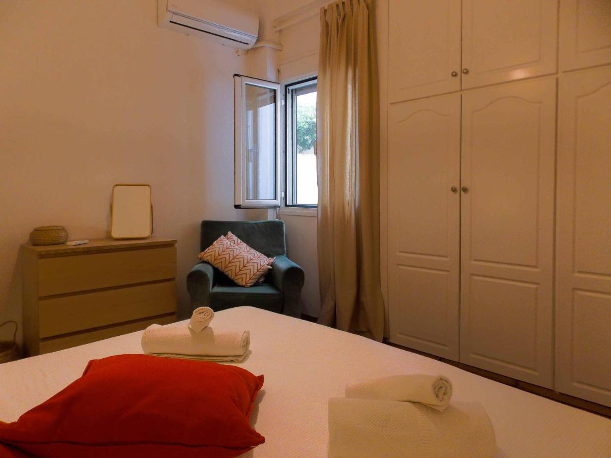 Cozy Plaka Apartment Афіни Екстер'єр фото